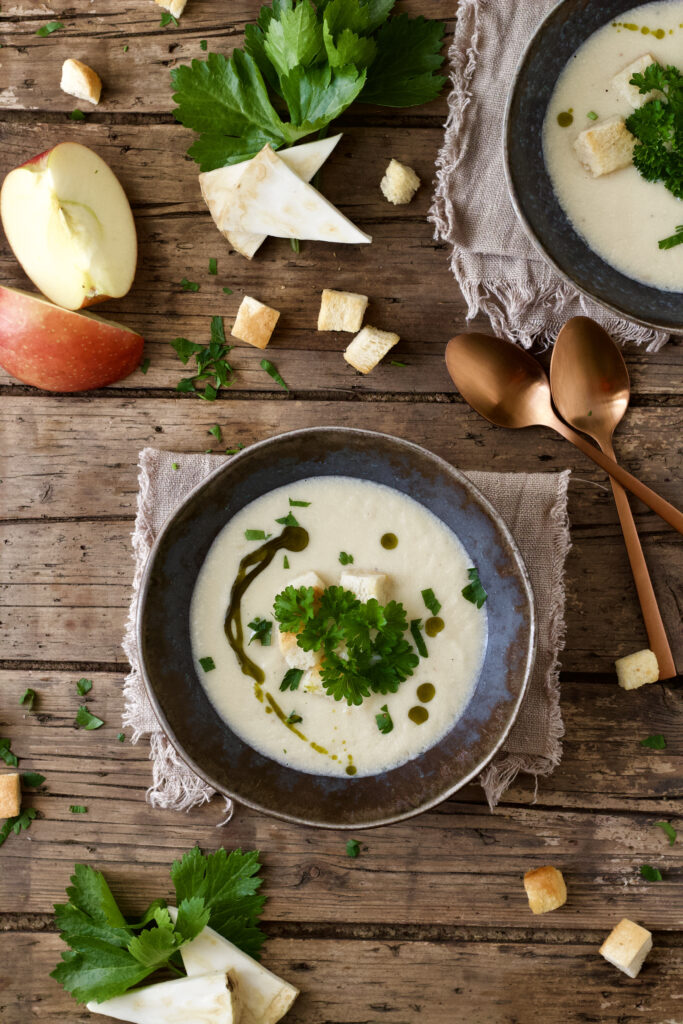 Sellerie-Apfel-Suppe Rezept - Veronikas Hofküche Sellerie-Apfel-Suppe Rezept - Veronikas Hofküche