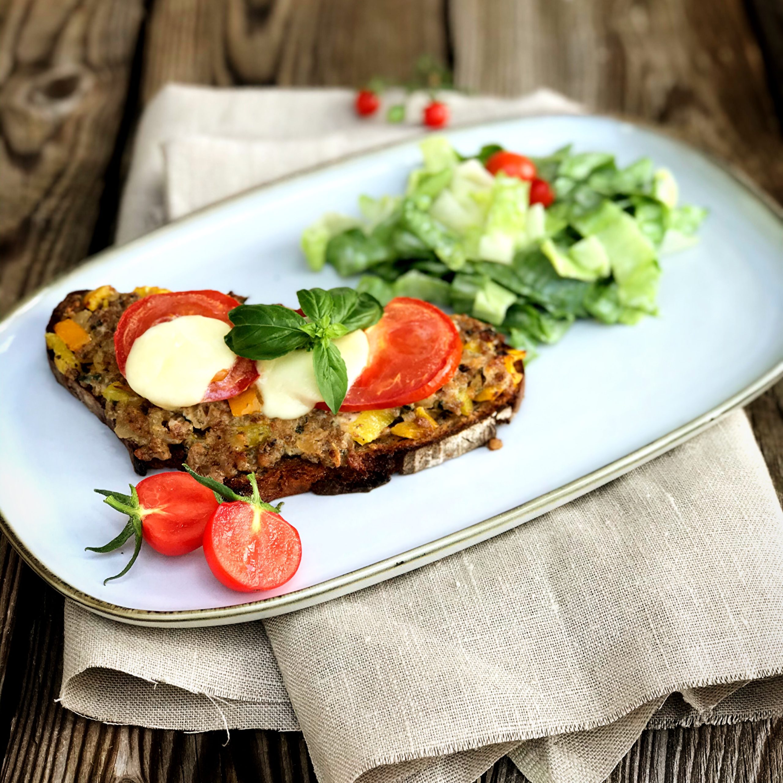 Überbackenes Bauernbrot Rezept - Veronikas Hofküche